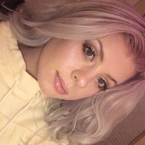 Meet your posher 💁‍♀️